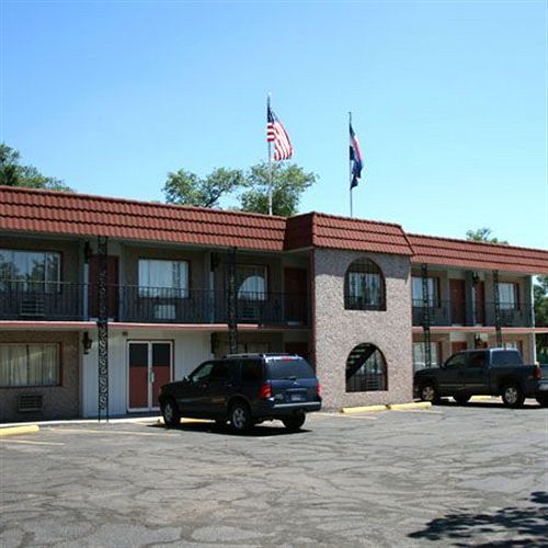 High Chaparral Motel